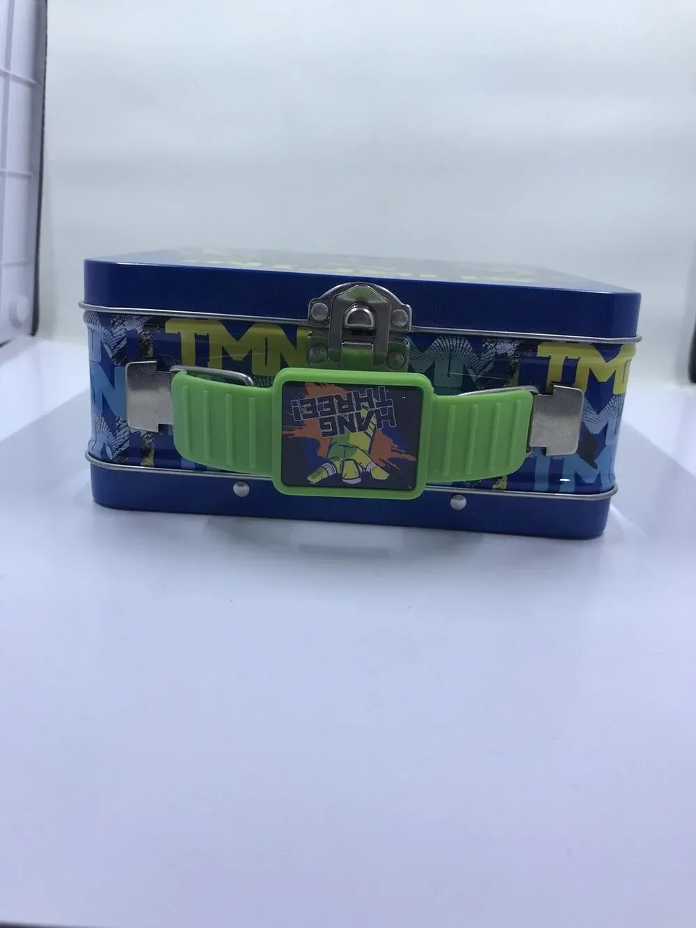Teenage Mutant Ninja Turtles TMNT Sewer Surfin Superdudes Metal Lunchbox